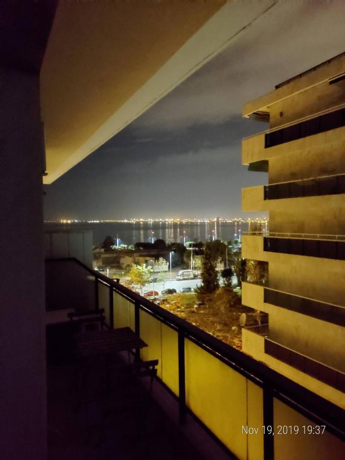 Promenade Apartment With Sea View سالونيك المظهر الخارجي الصورة