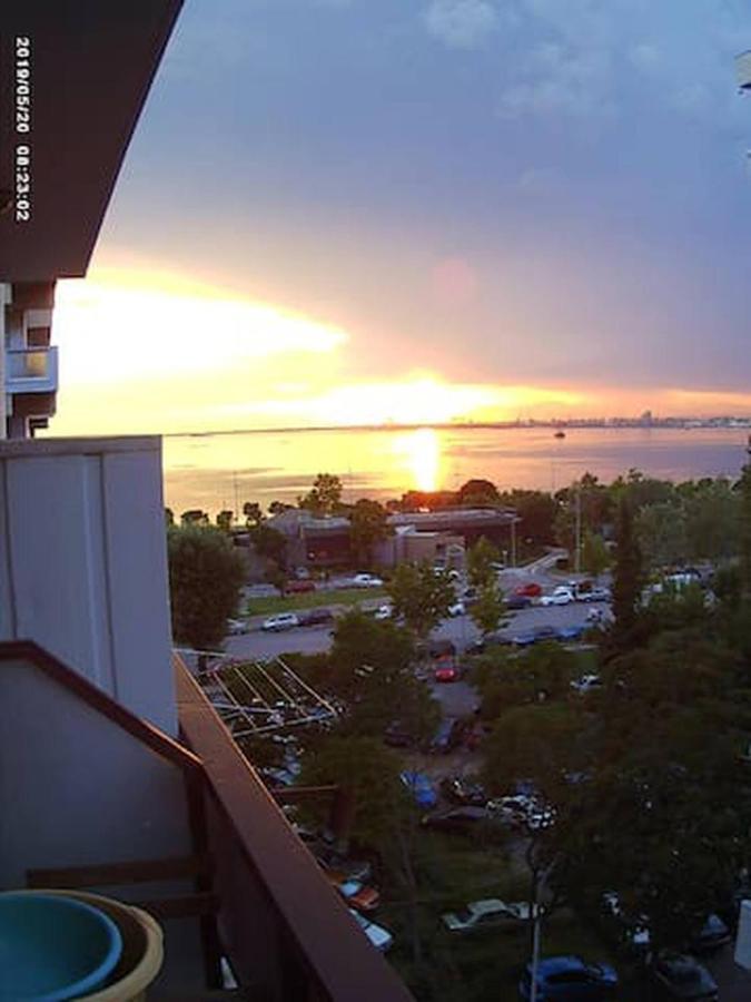 Promenade Apartment With Sea View سالونيك المظهر الخارجي الصورة